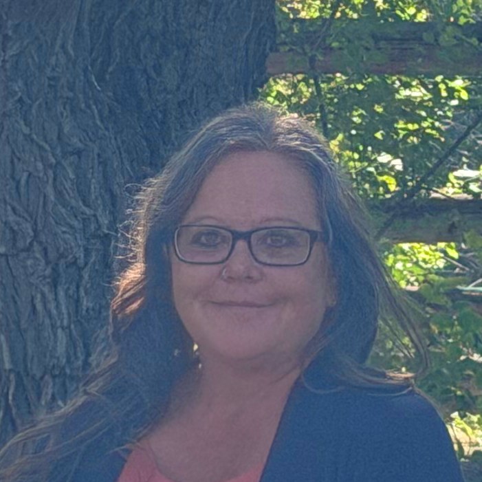 Bobi Rae Miller, Treasurer